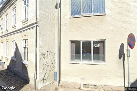 Boligudlejningsejendomme til salg i Randers C - Foto fra Google Street View