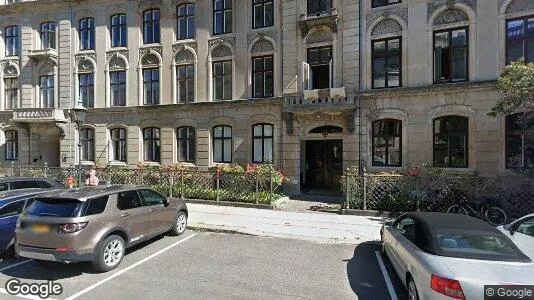 Boligudlejningsejendomme til salg i København K - Foto fra Google Street View