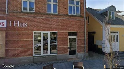 Boligudlejningsejendomme til salg i Glamsbjerg - Foto fra Google Street View