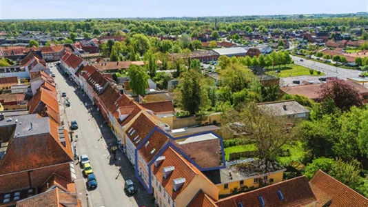 Boligudlejningsejendomme til salg i Bogense - billede 2